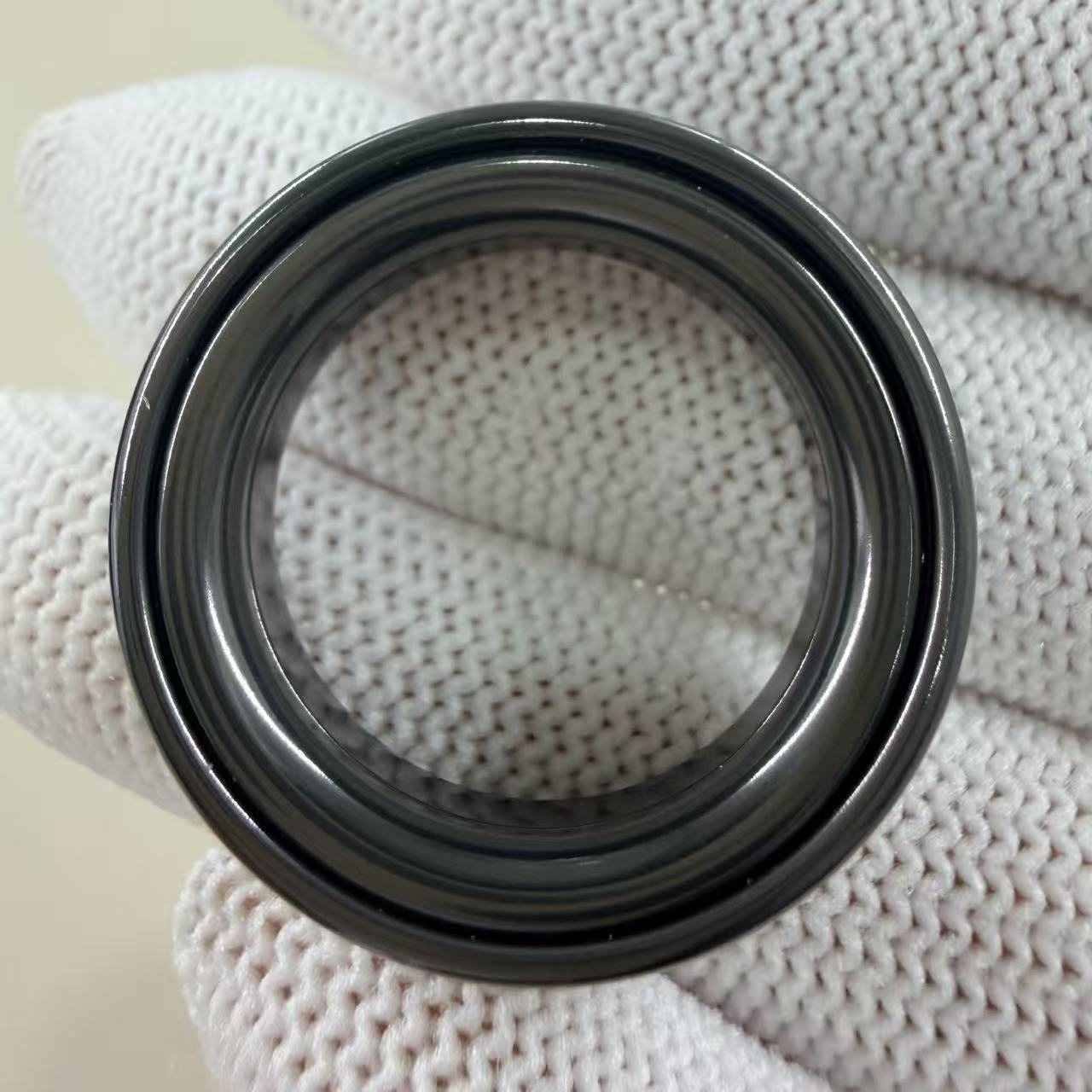 Slim Zirconium