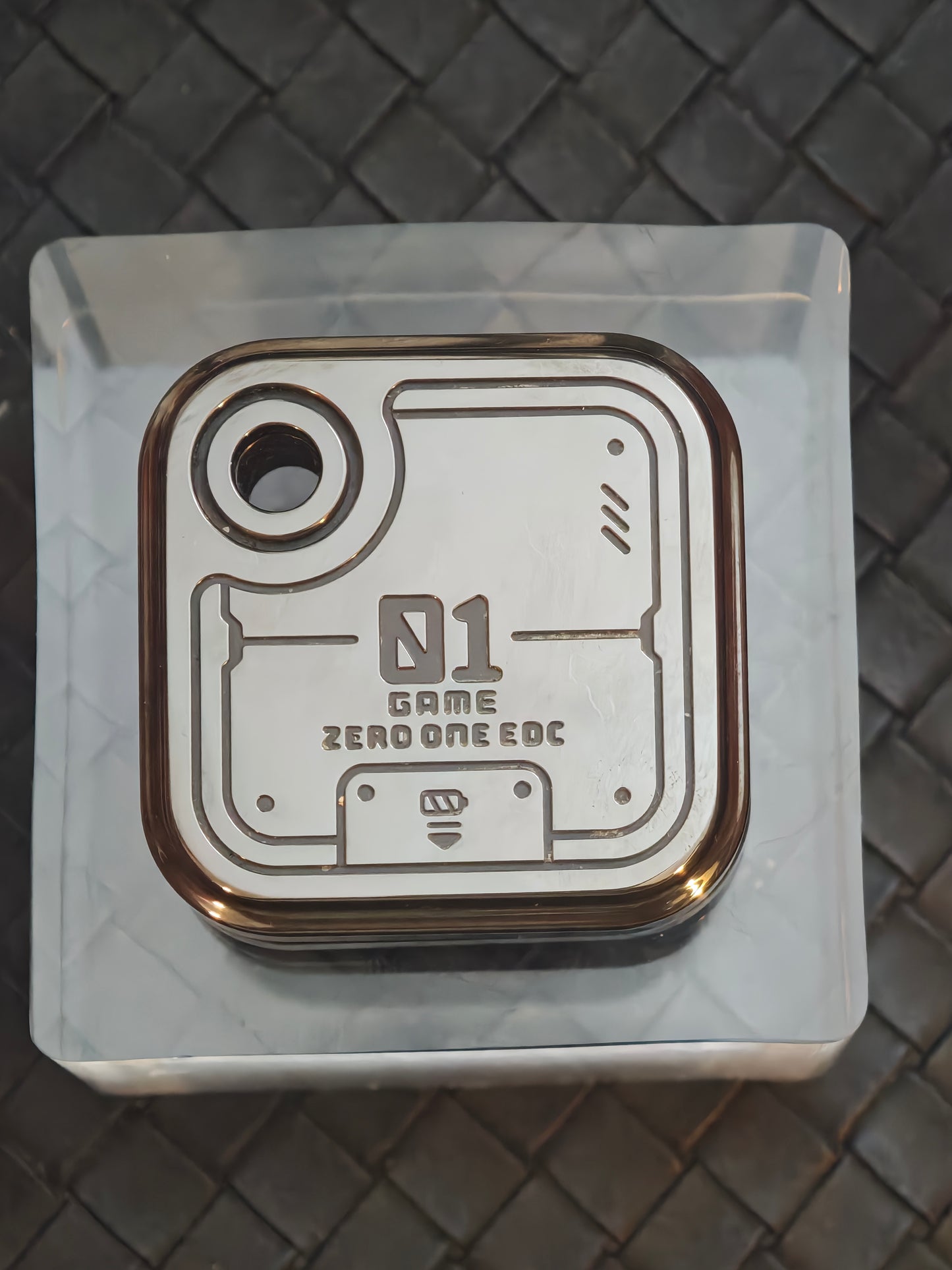 01EDC MAZE BLOCK Zirconium