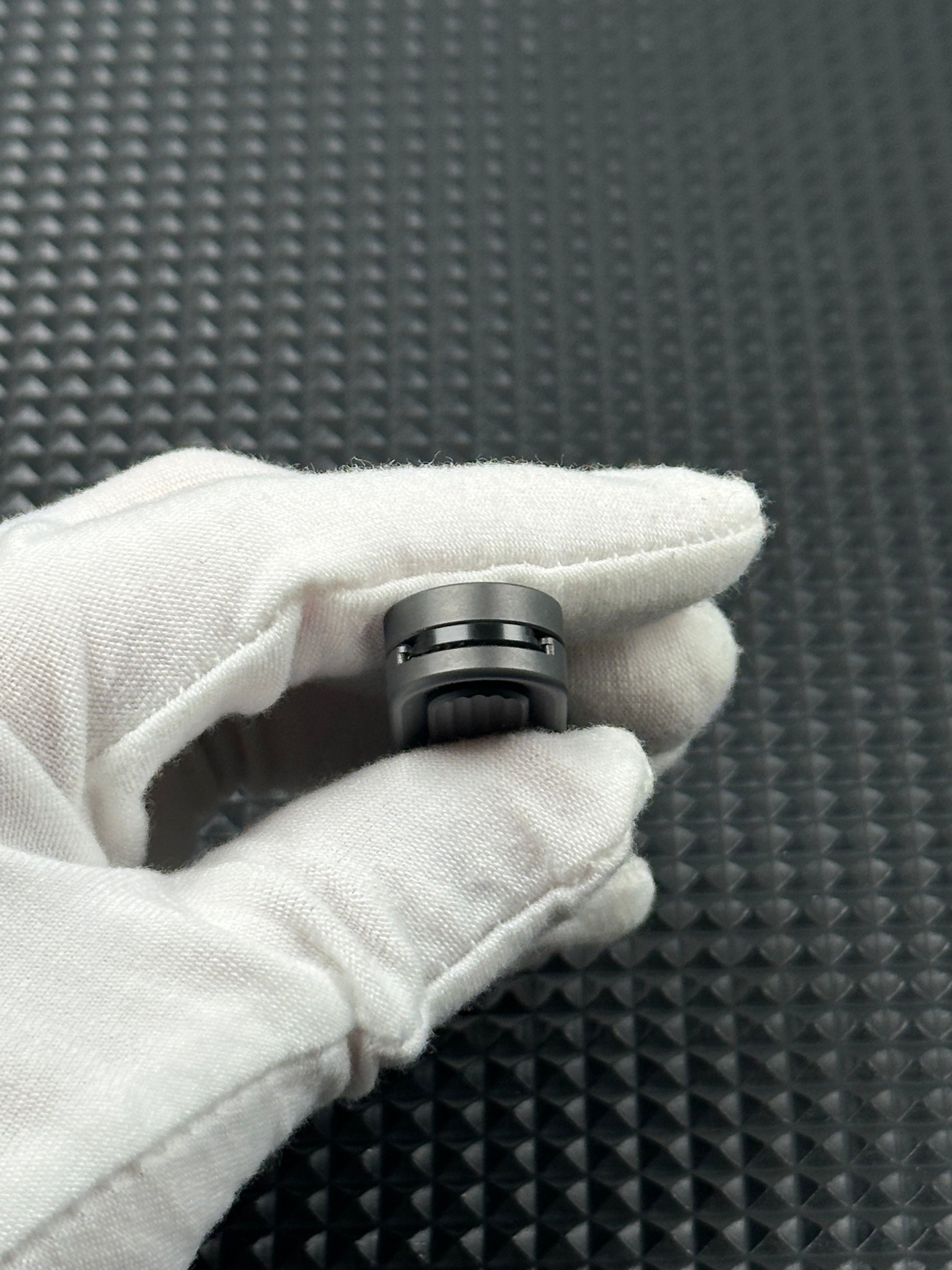 Spice Pin Zirconium