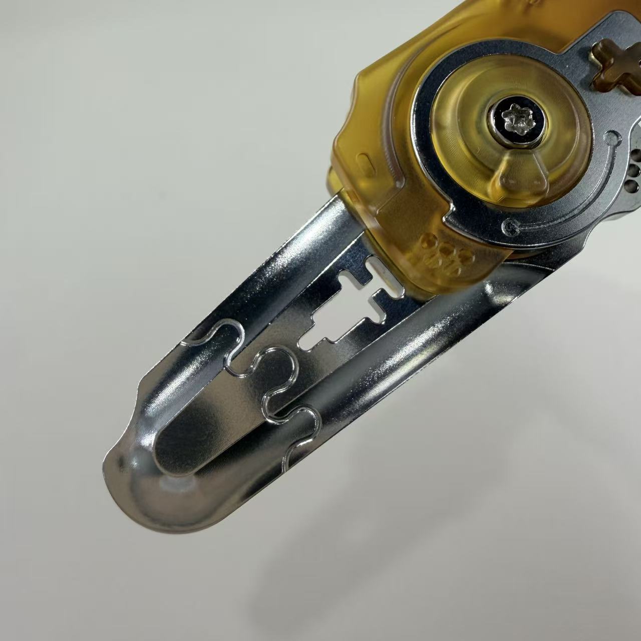 Dimension Slash Pry Bar PEI Titanium