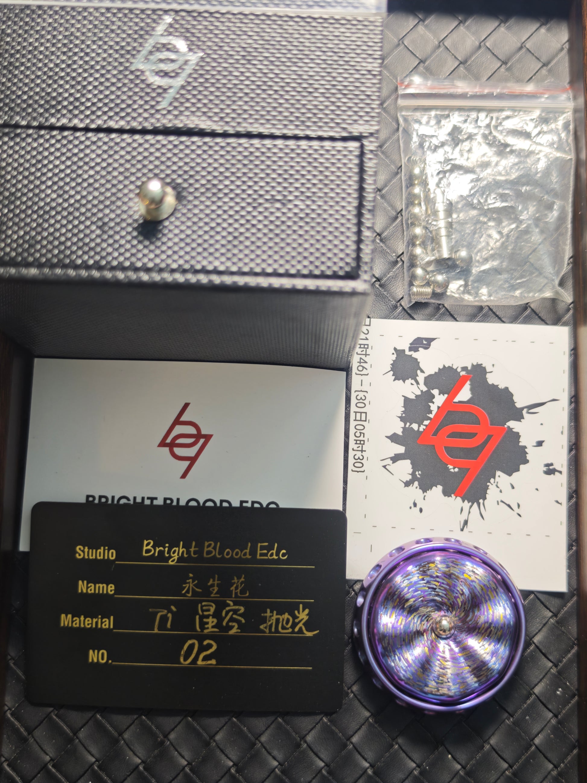 Eternal Flower Titanium