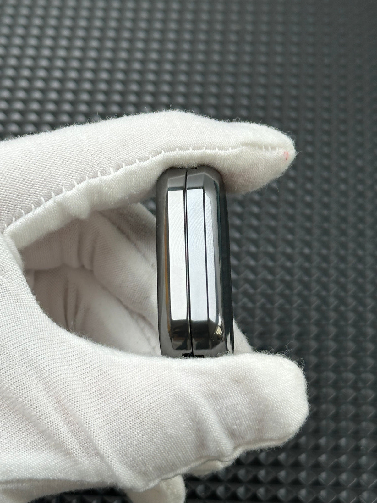 No.12 Shell Zirconium