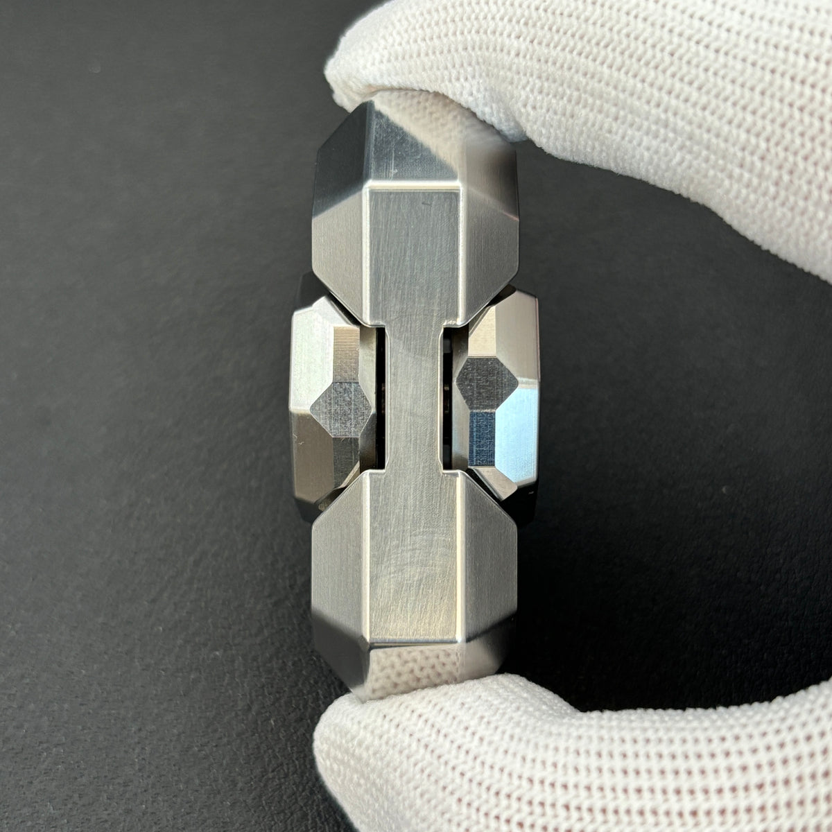 Crystal Twin Leaf Stainless Steel Machine Finished