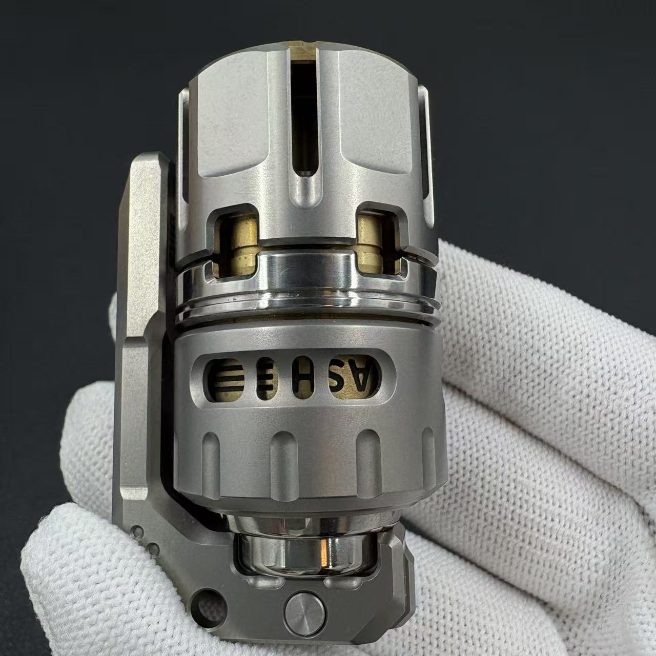 Slider Titanium