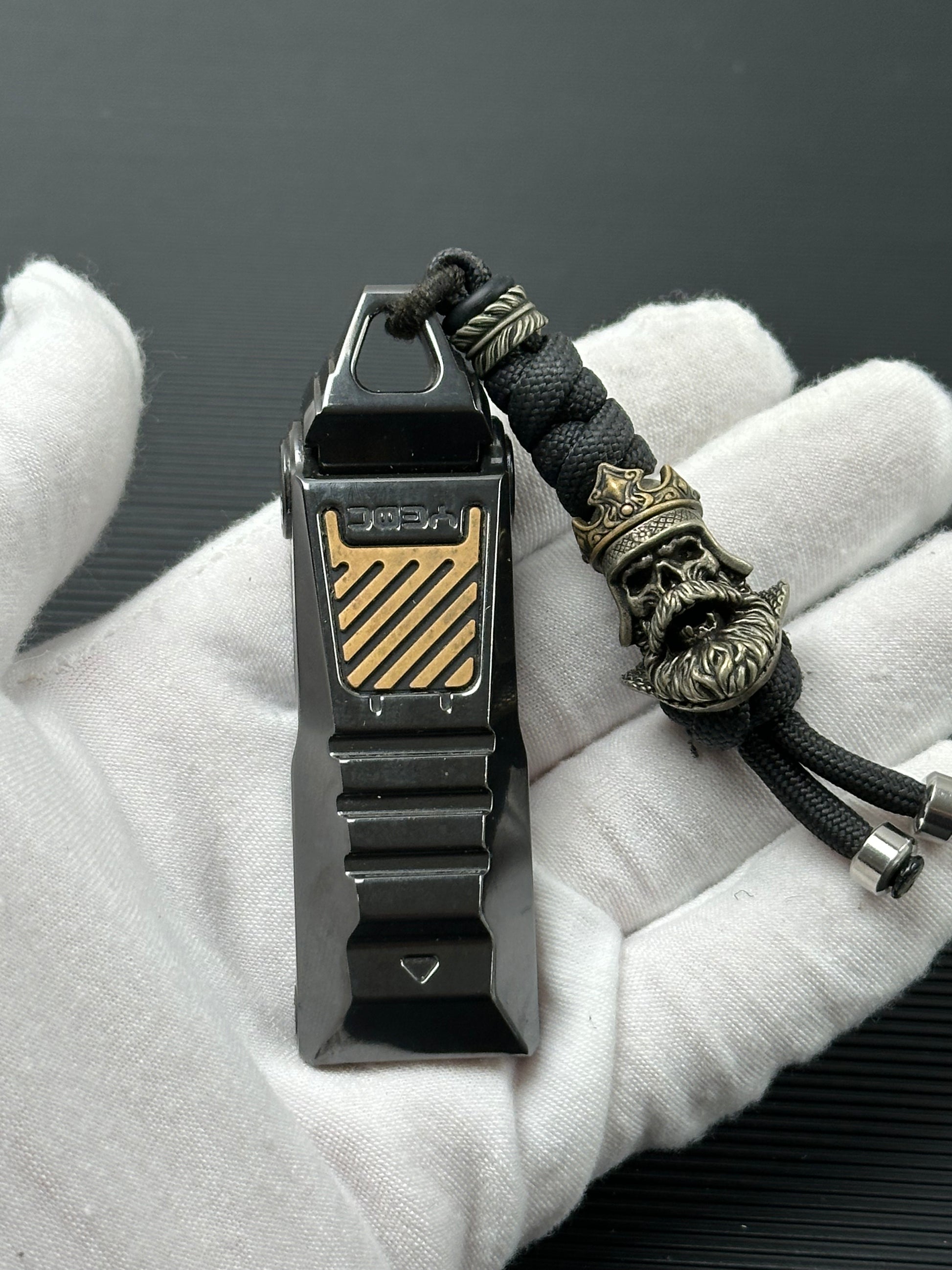 Razor Zirconium
