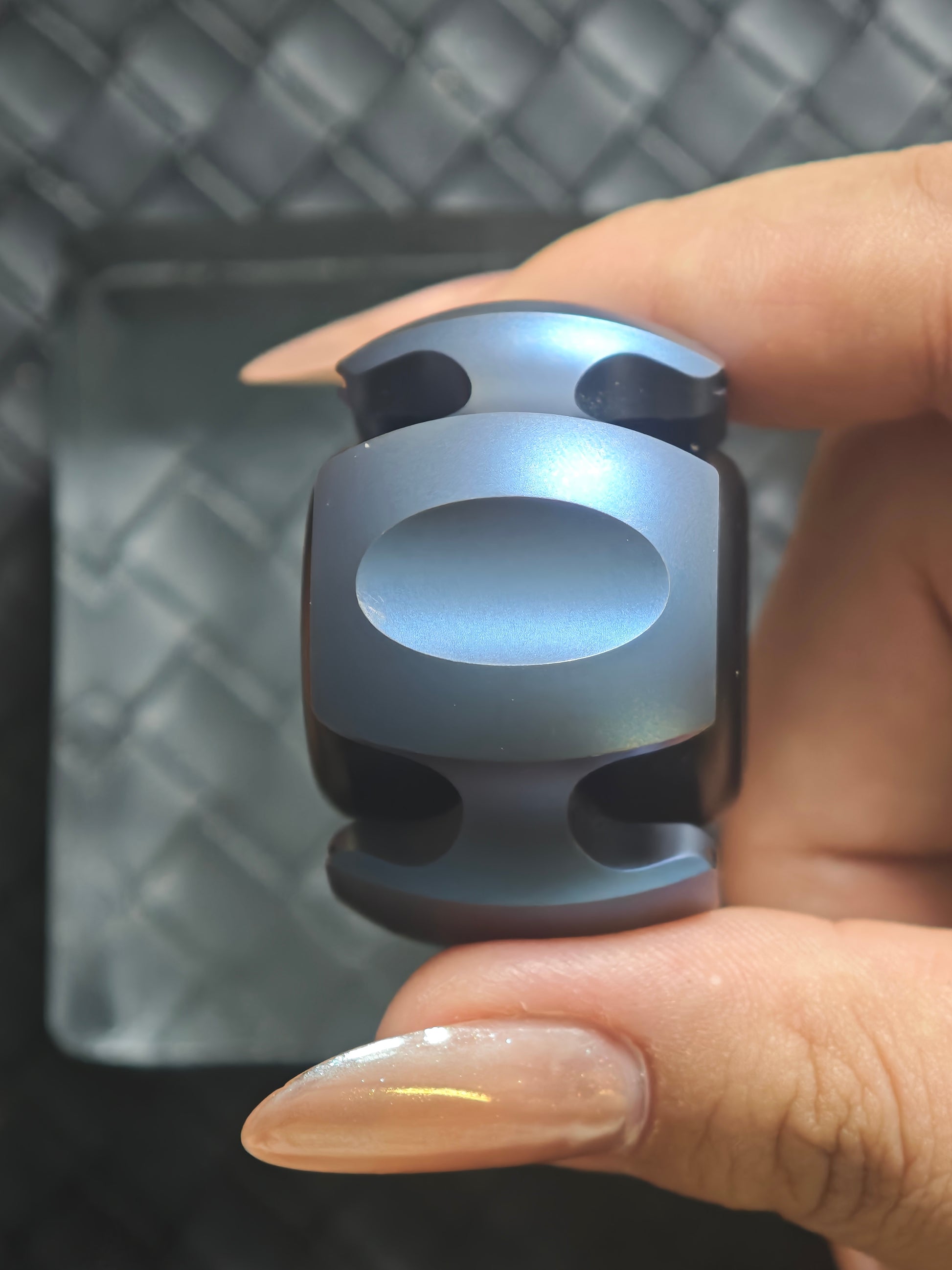 Noiz Titanium
