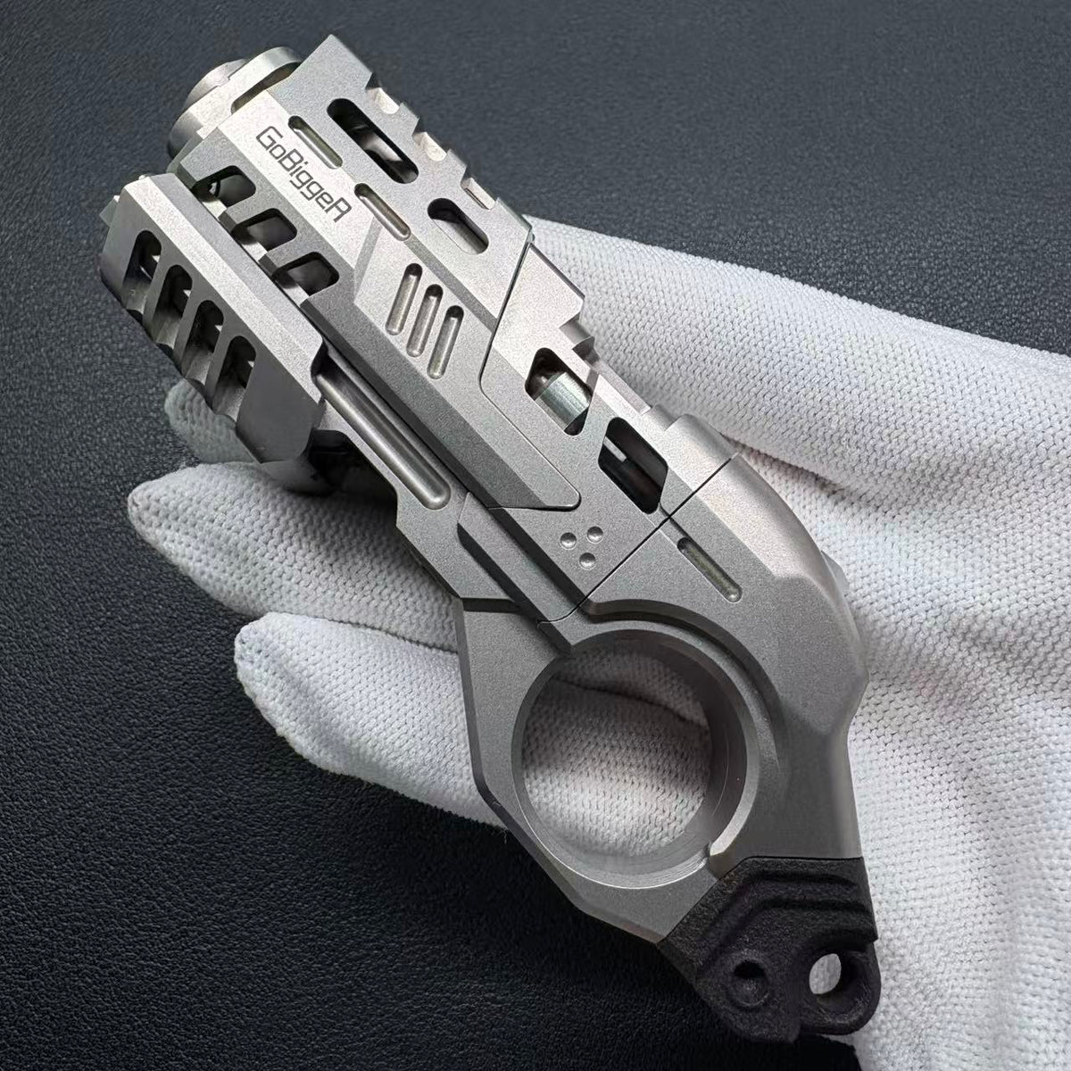 Punnk Titanium