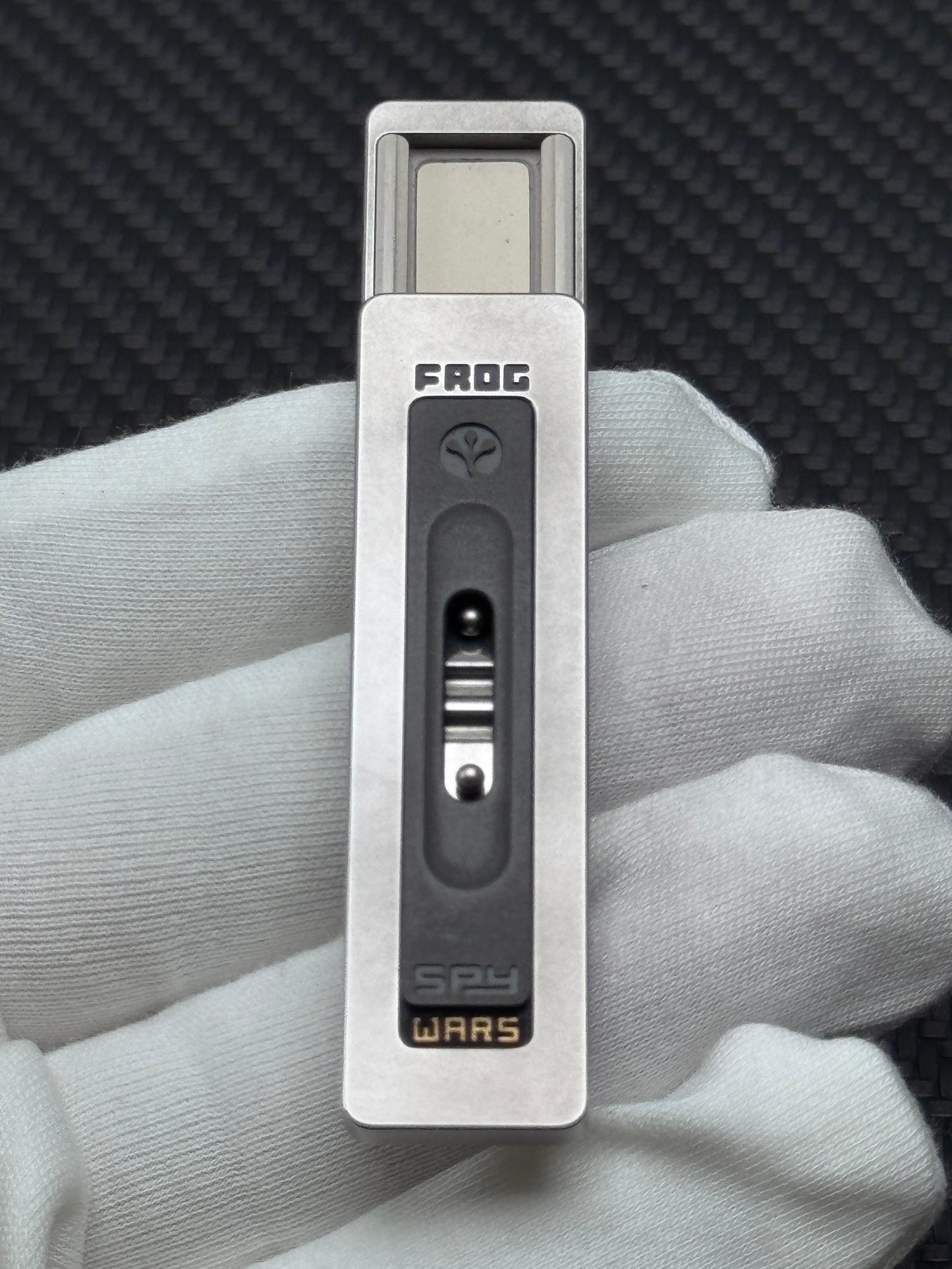 Frog Stainless Steel PEEK