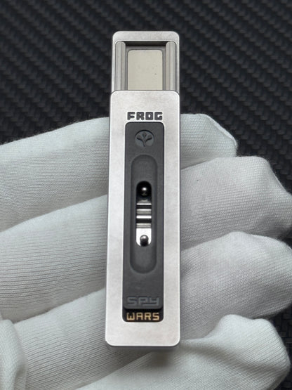 Frog Stainless Steel PEEK