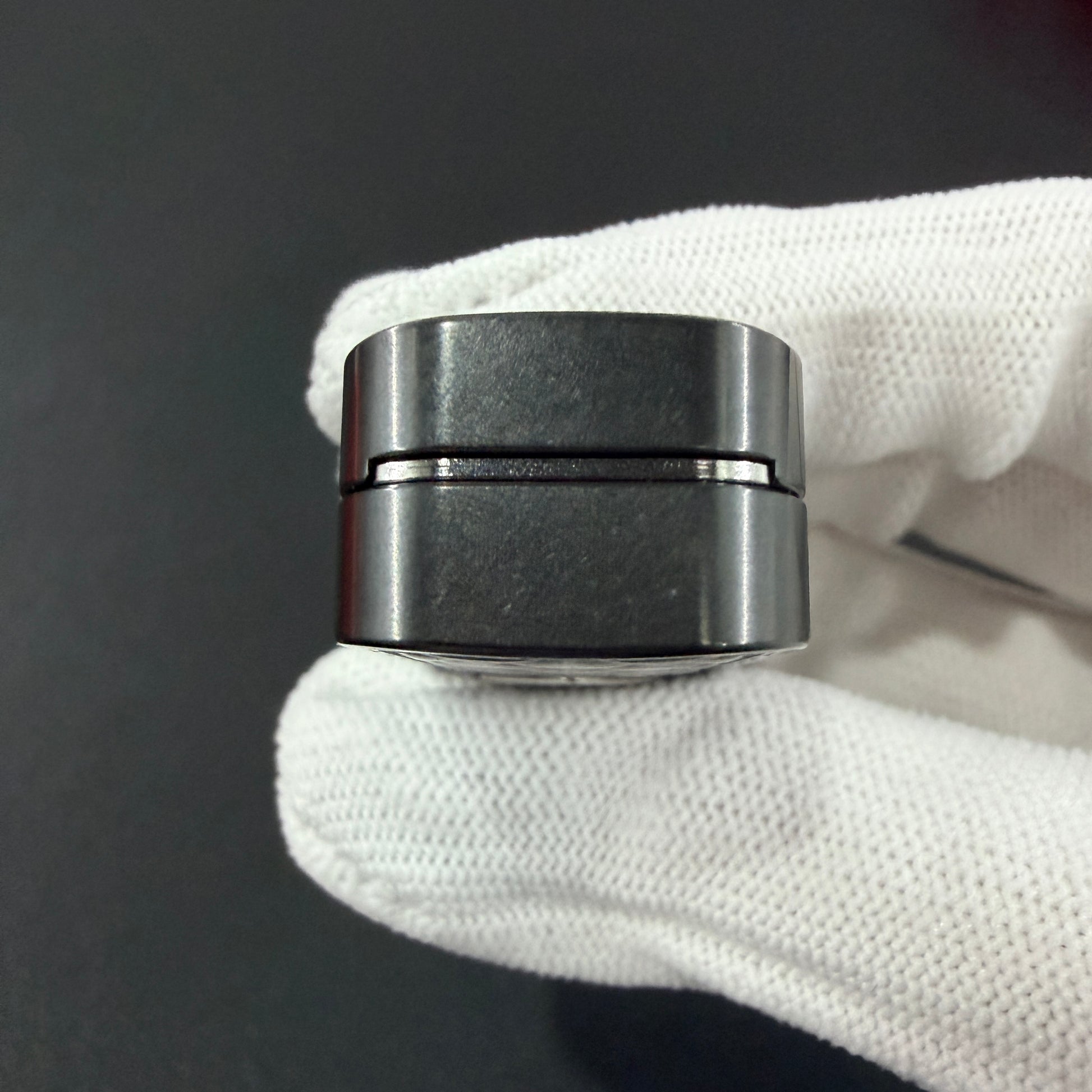 Feng Ling Zirconium