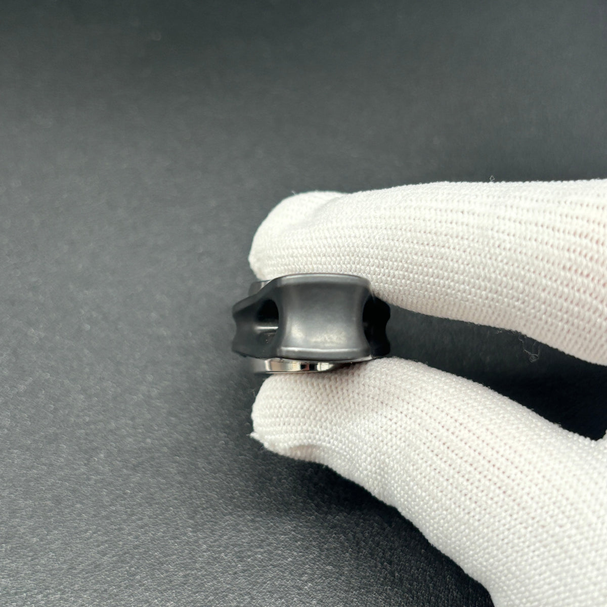 Oumuamua Premium & Buckle Zirconium Limited Edition