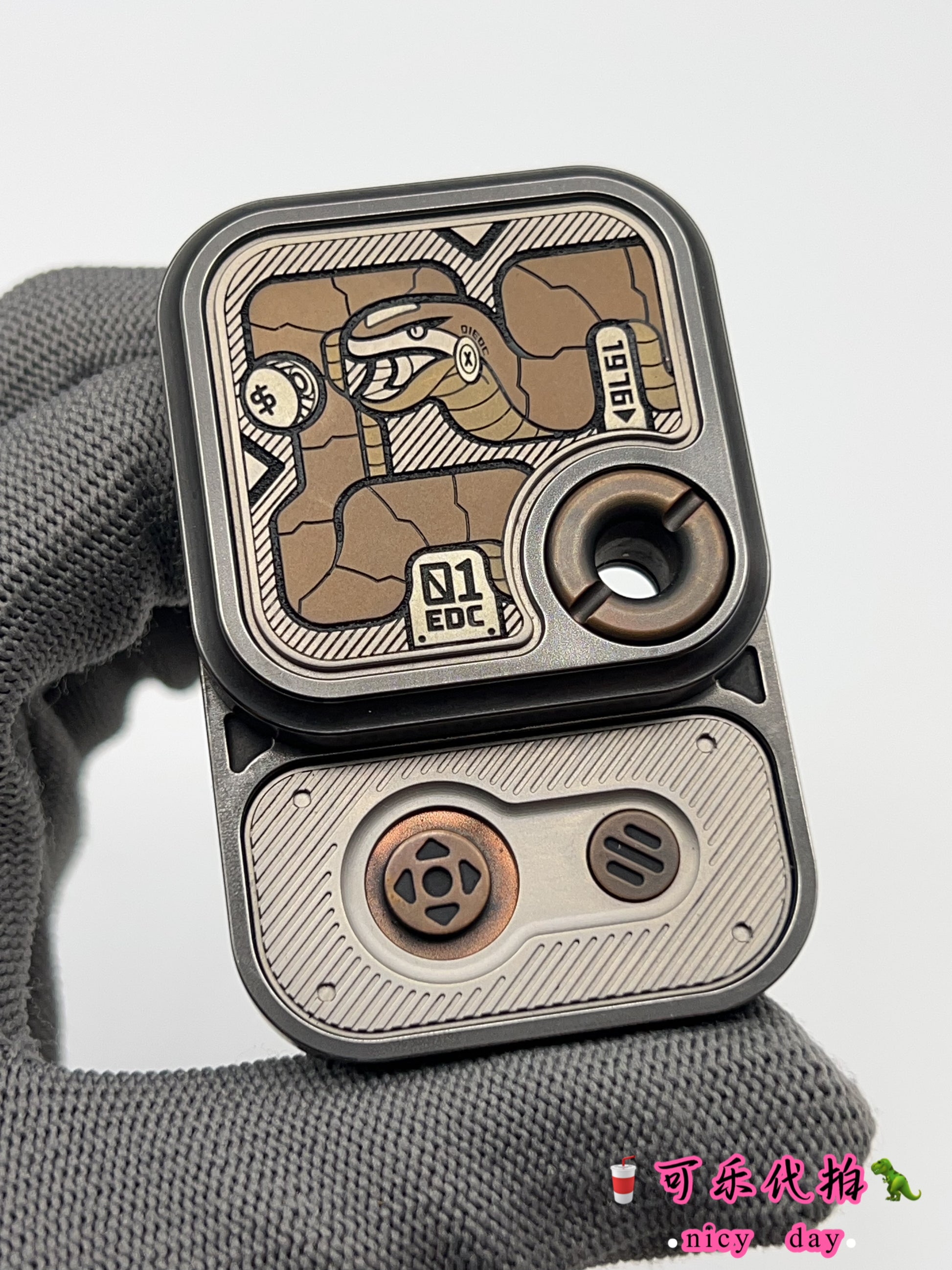 MAZE BLOCK Copper Stainless Steel