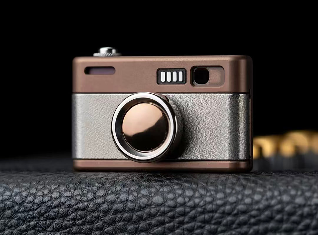 Camera M Titanium