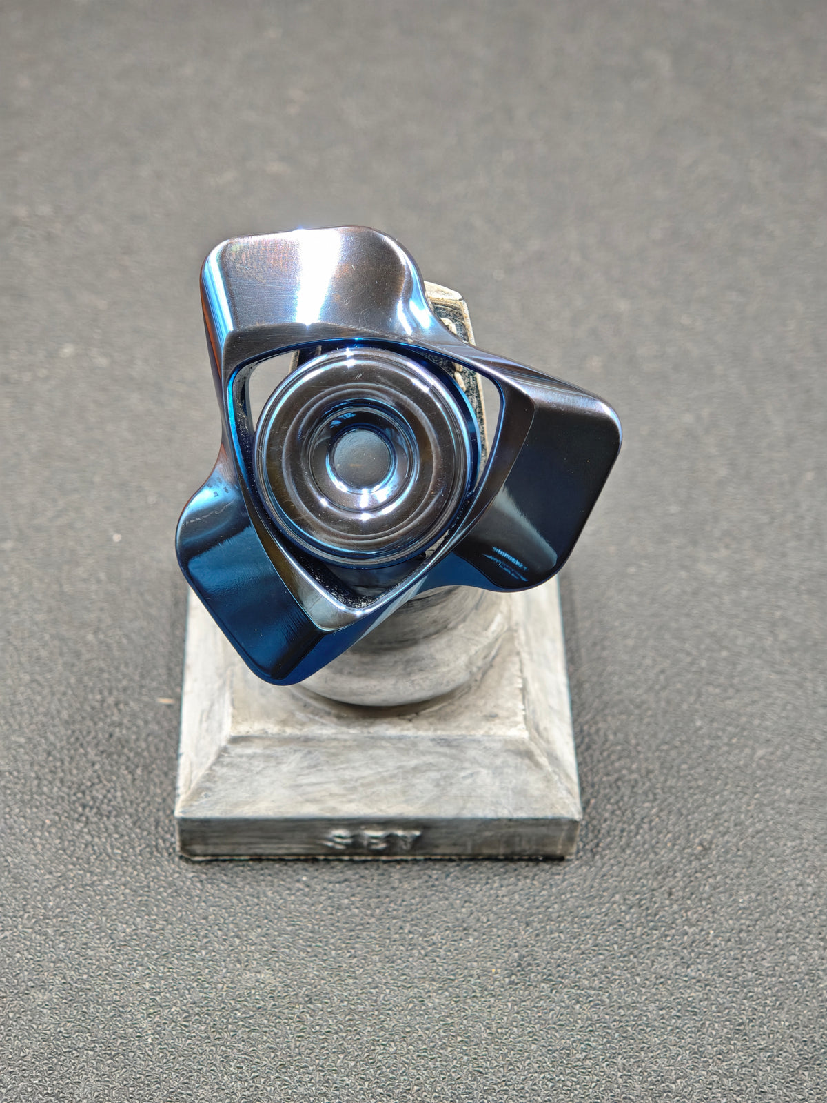 Phantom Dual Leaf Zirconium