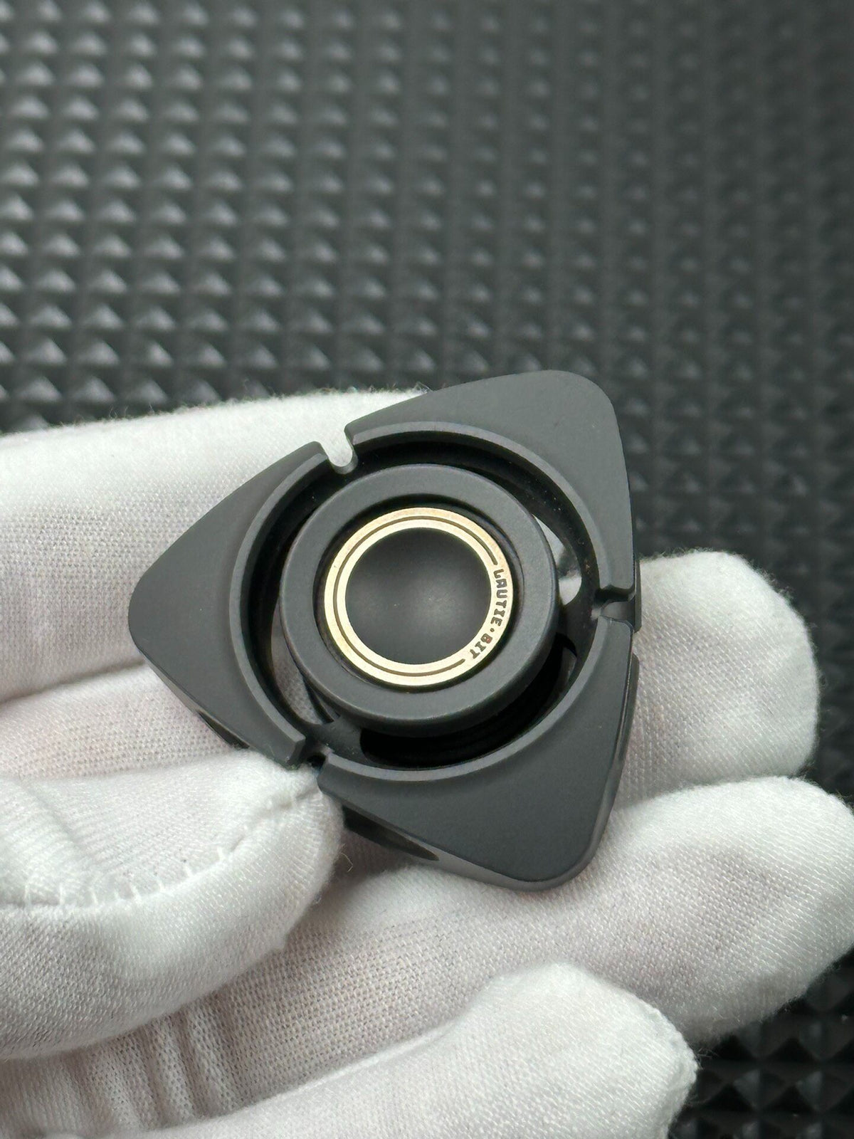 BIT 04 Zirconium