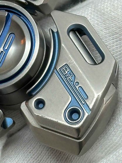 BIT09 Titanium