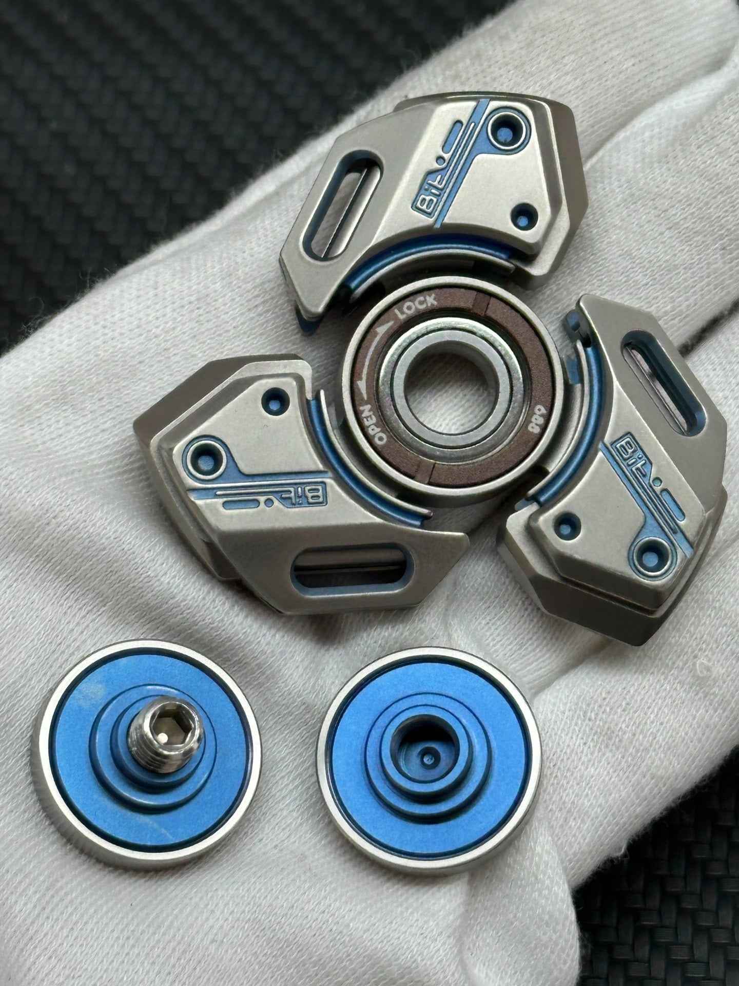 BIT09 Titanium