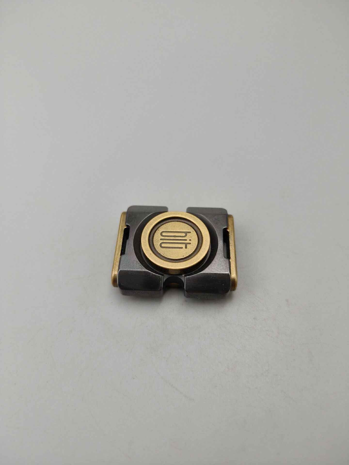 BIT02 Zirconium