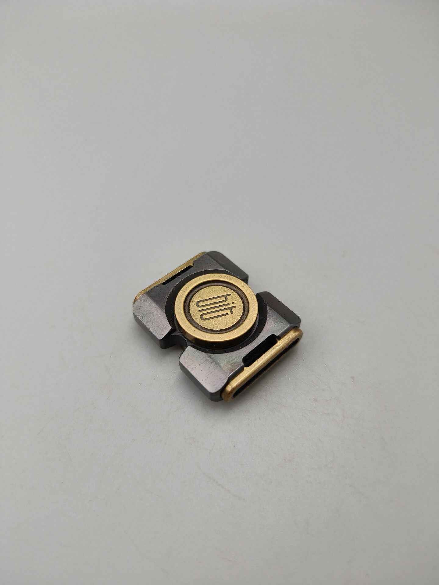 BIT02 Zirconium