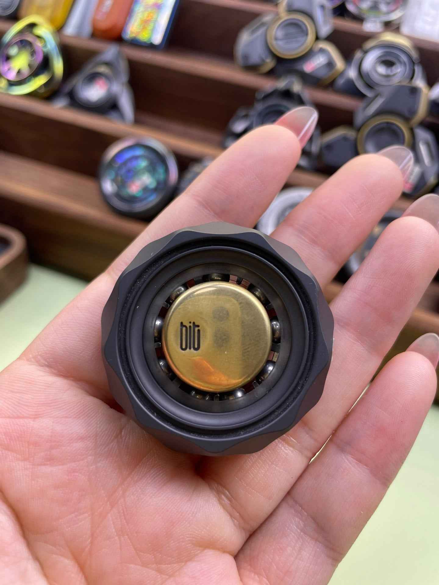 BIT05 Zirconium