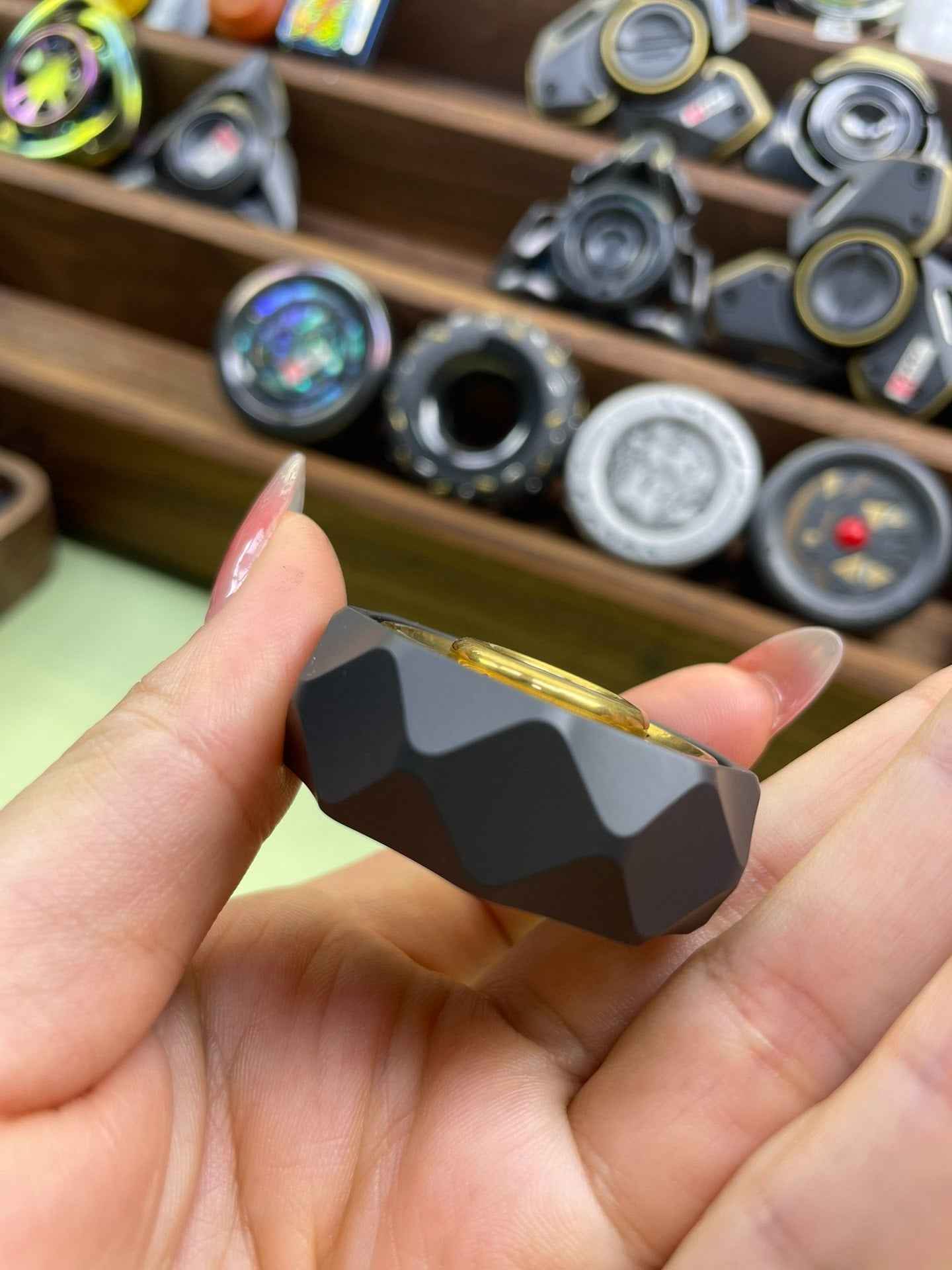 BIT05 Zirconium