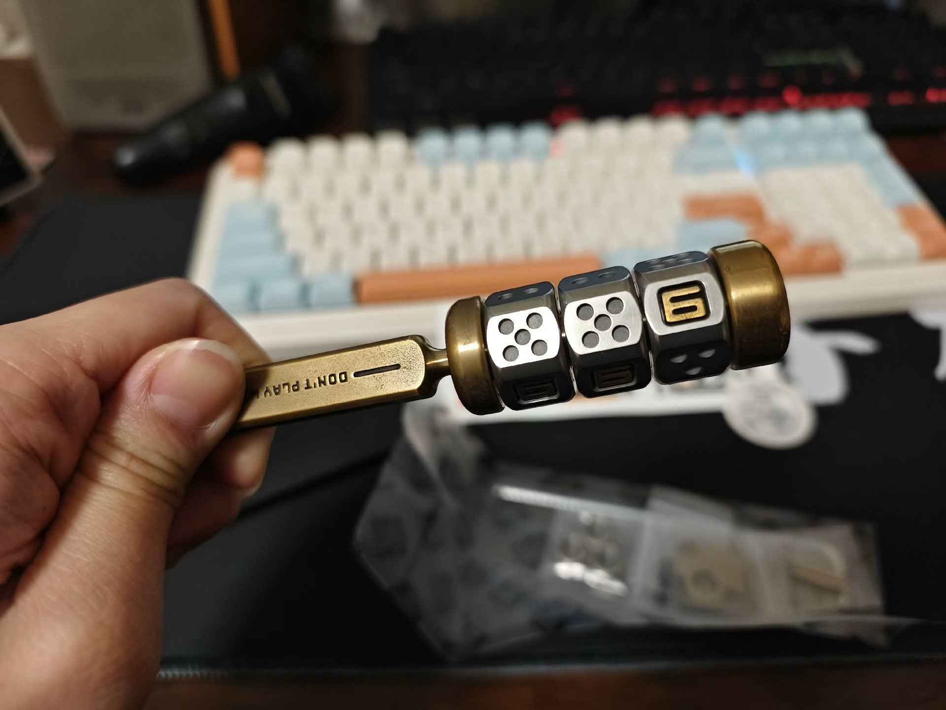 Jackpot 1.0 Deskset Brass Stainless Steel