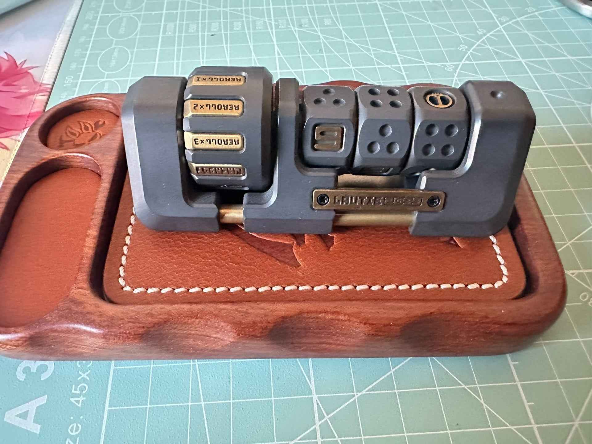Jackpot 2.0 Deskset Zirconium Brass