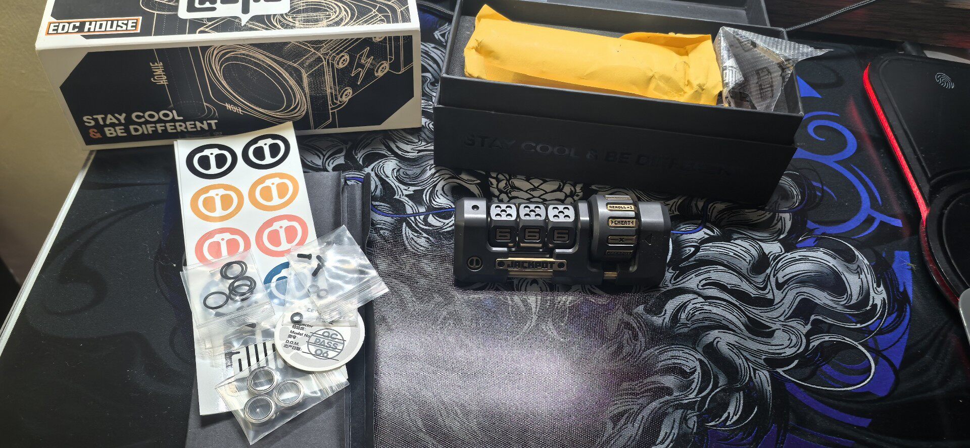 Jackpot 2.0 Deskset Zirconium Brass