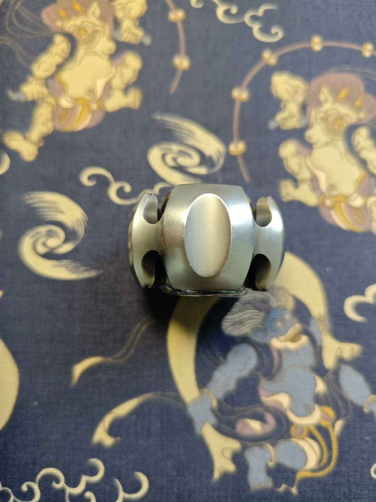 Noiz Stainless Steel