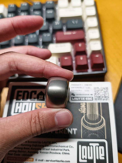 Sugar Cube Titanium