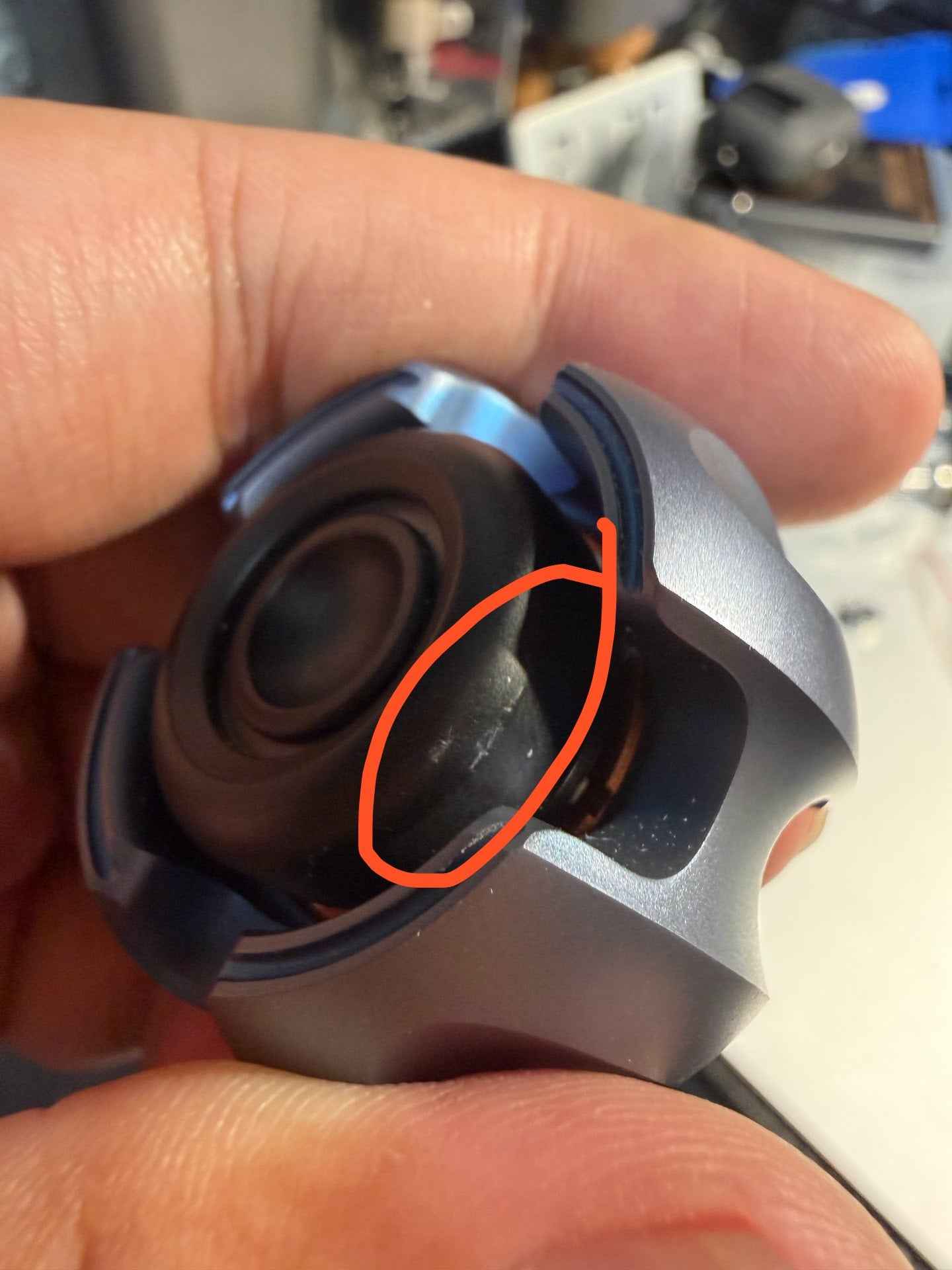 Noiz Titanium