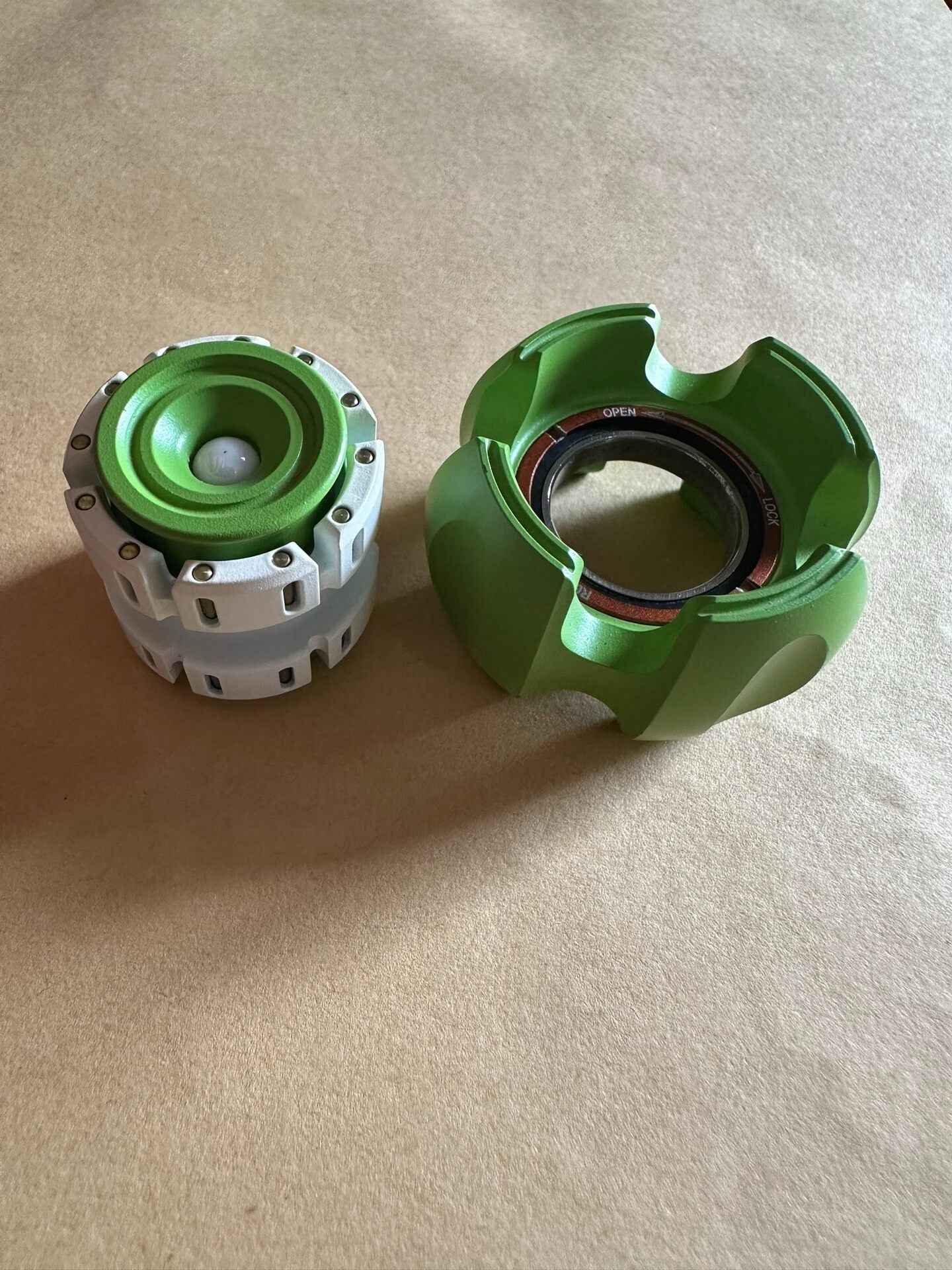 Noiz Titanium