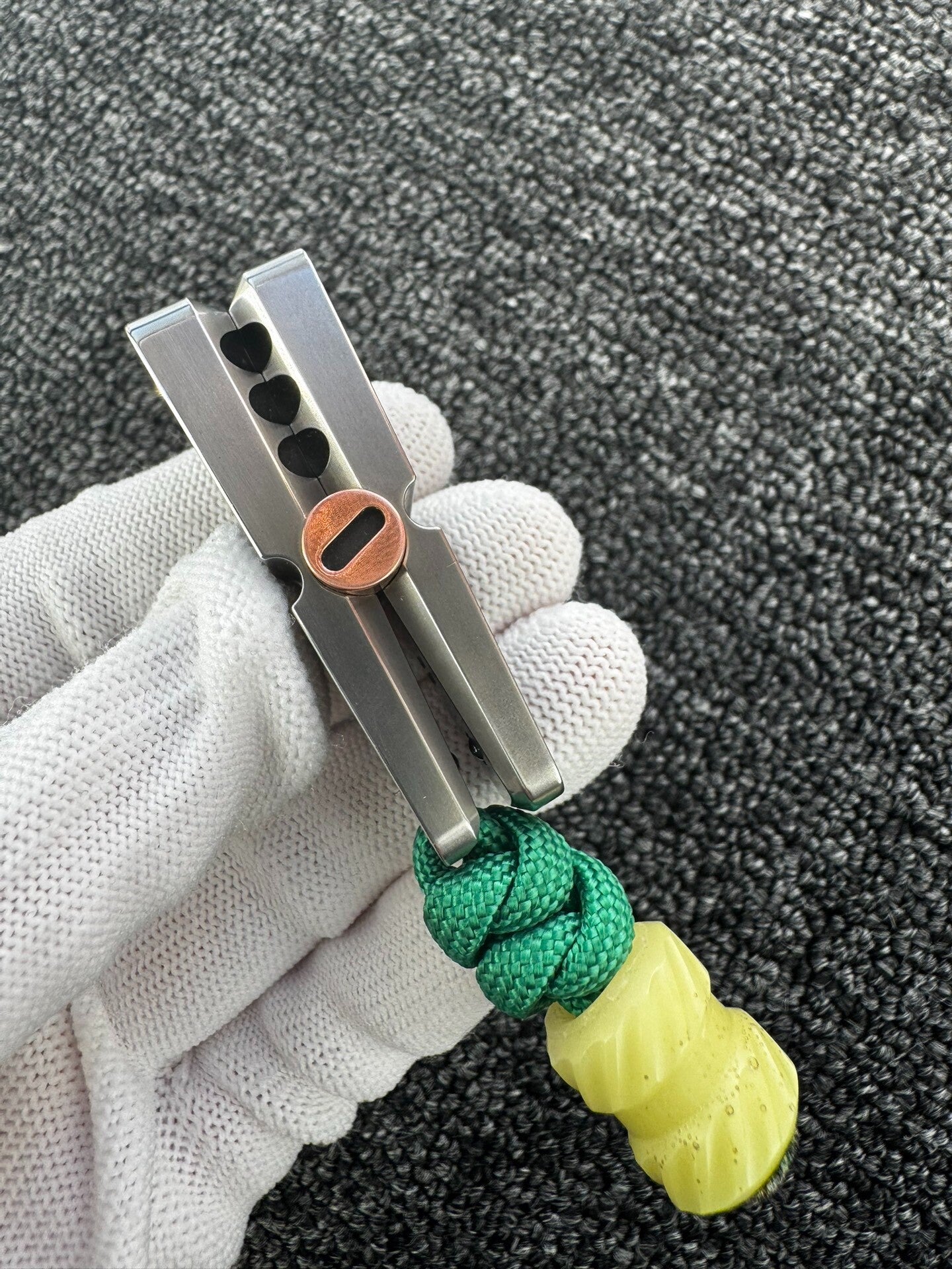 Crocbeats, Stainless Steel