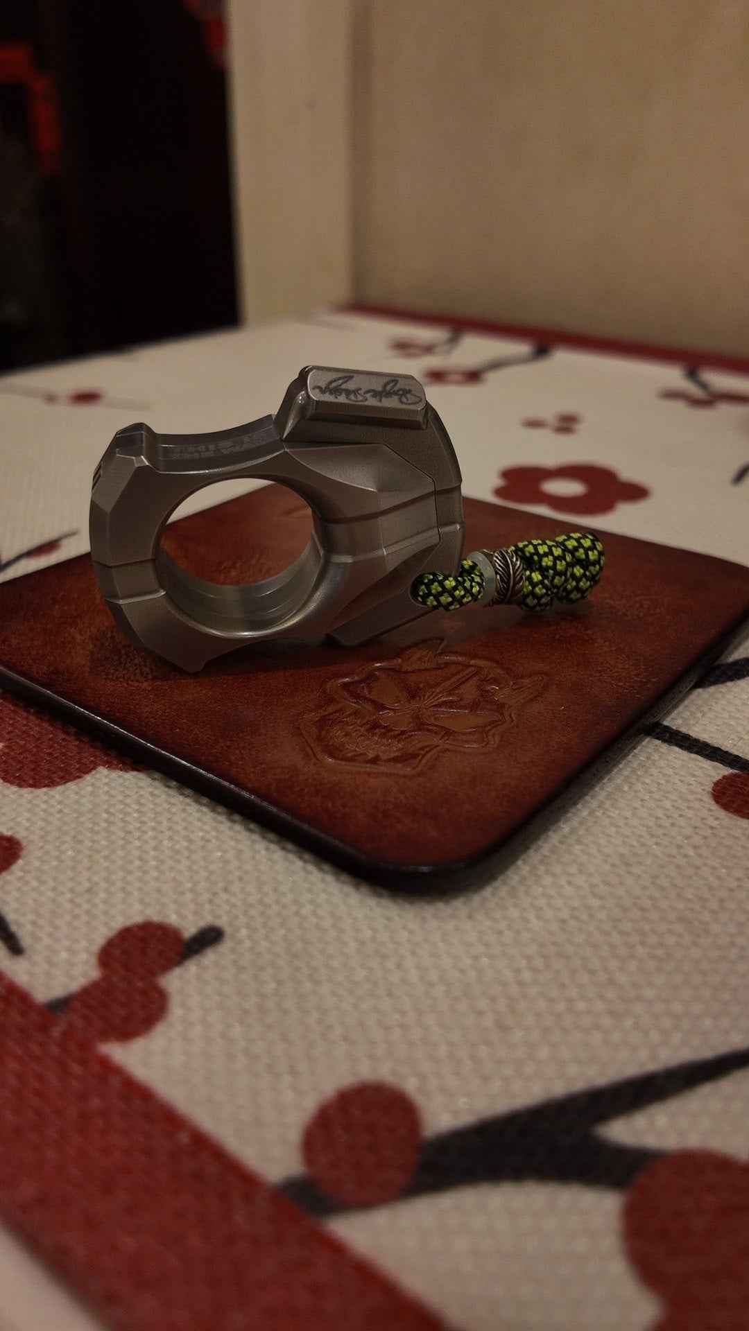 LAUTIE & MTAK KNUCKLE