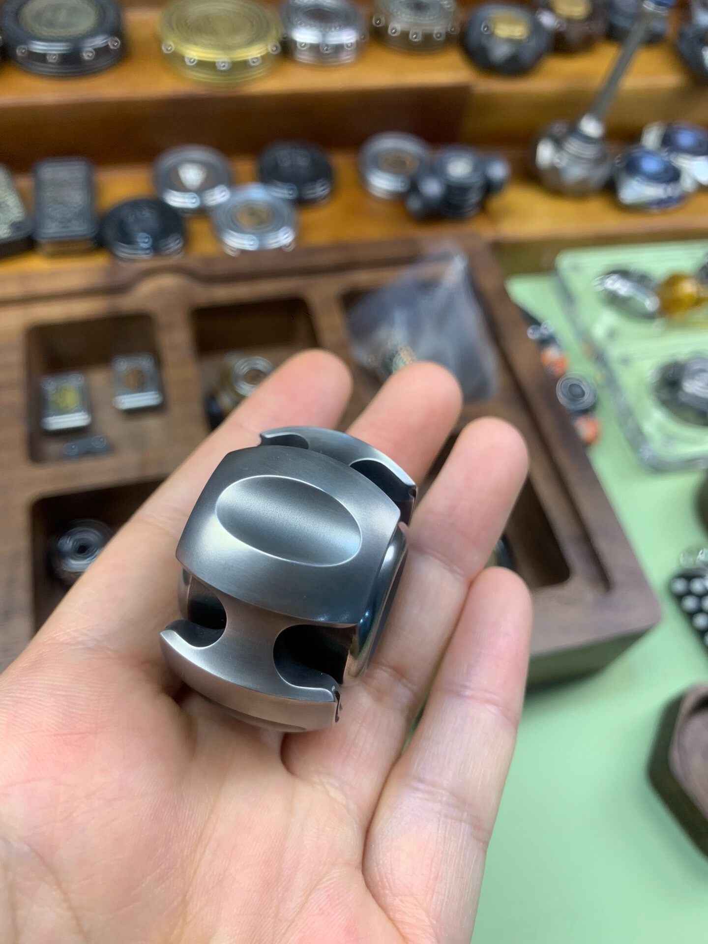 Noiz Stainless Steel