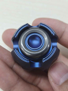 Noiz-C-NANO Titanium + Scepter