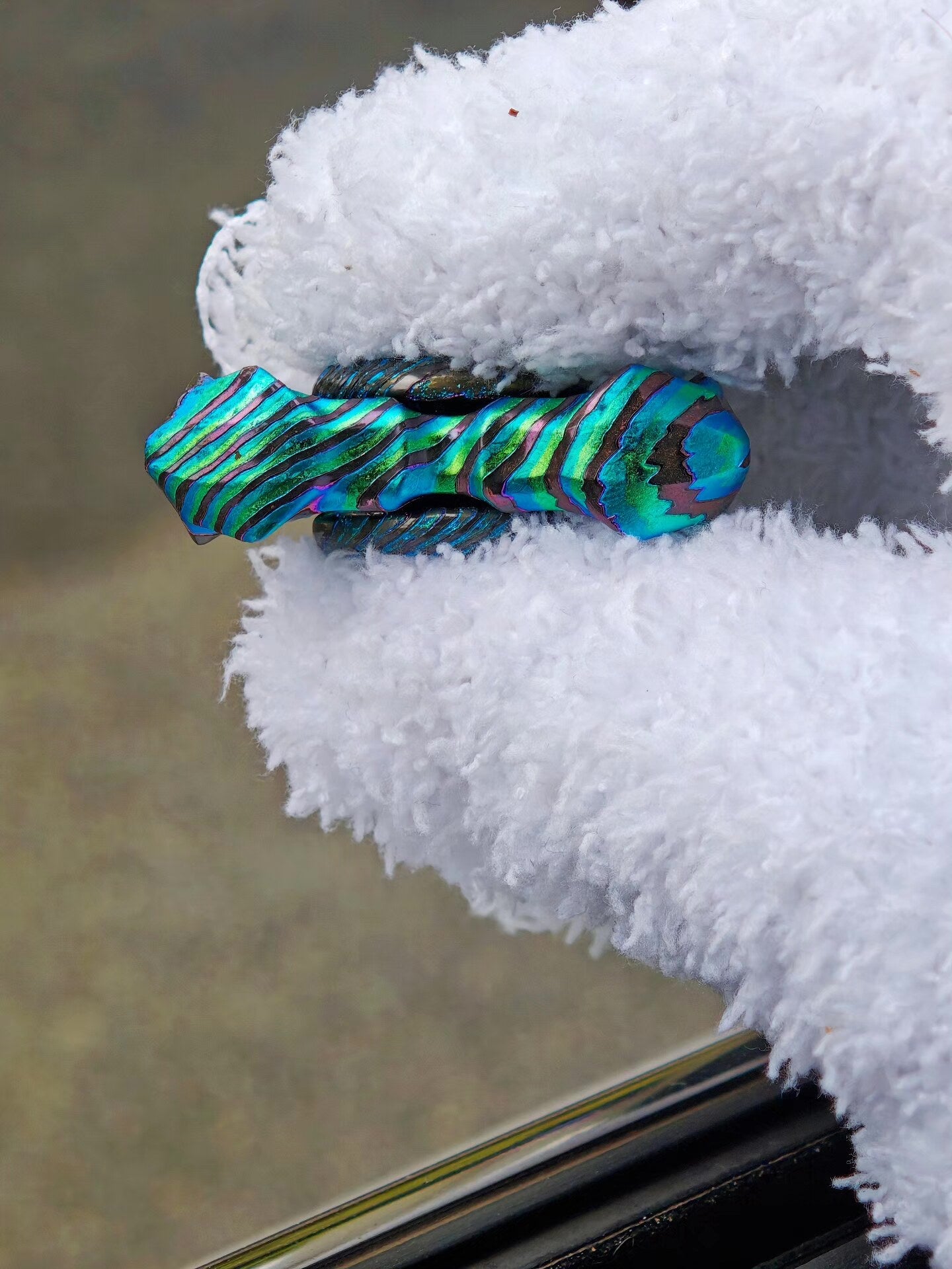 Thorns And Fog Zircuti