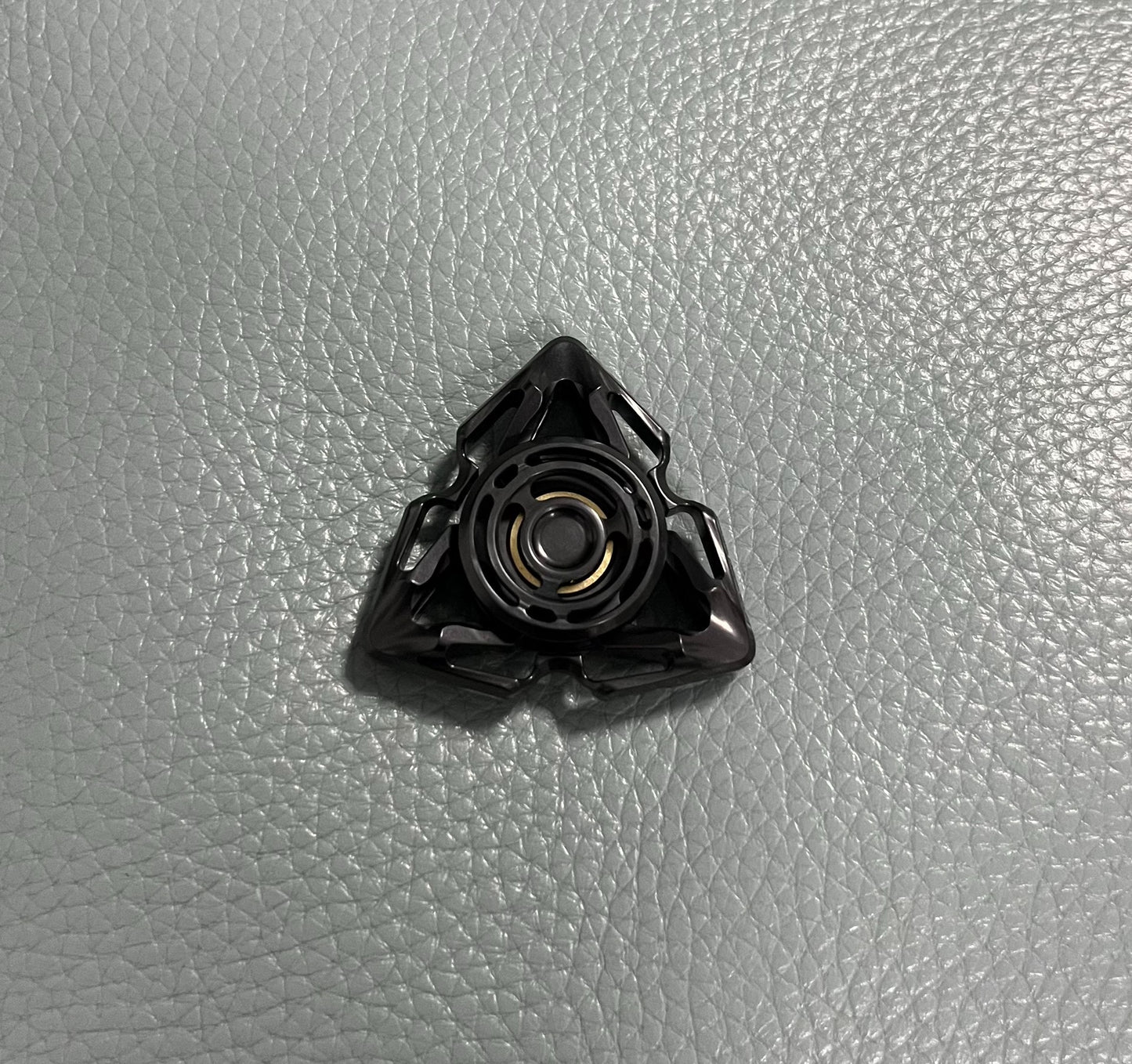 Lingfeng Zirconium