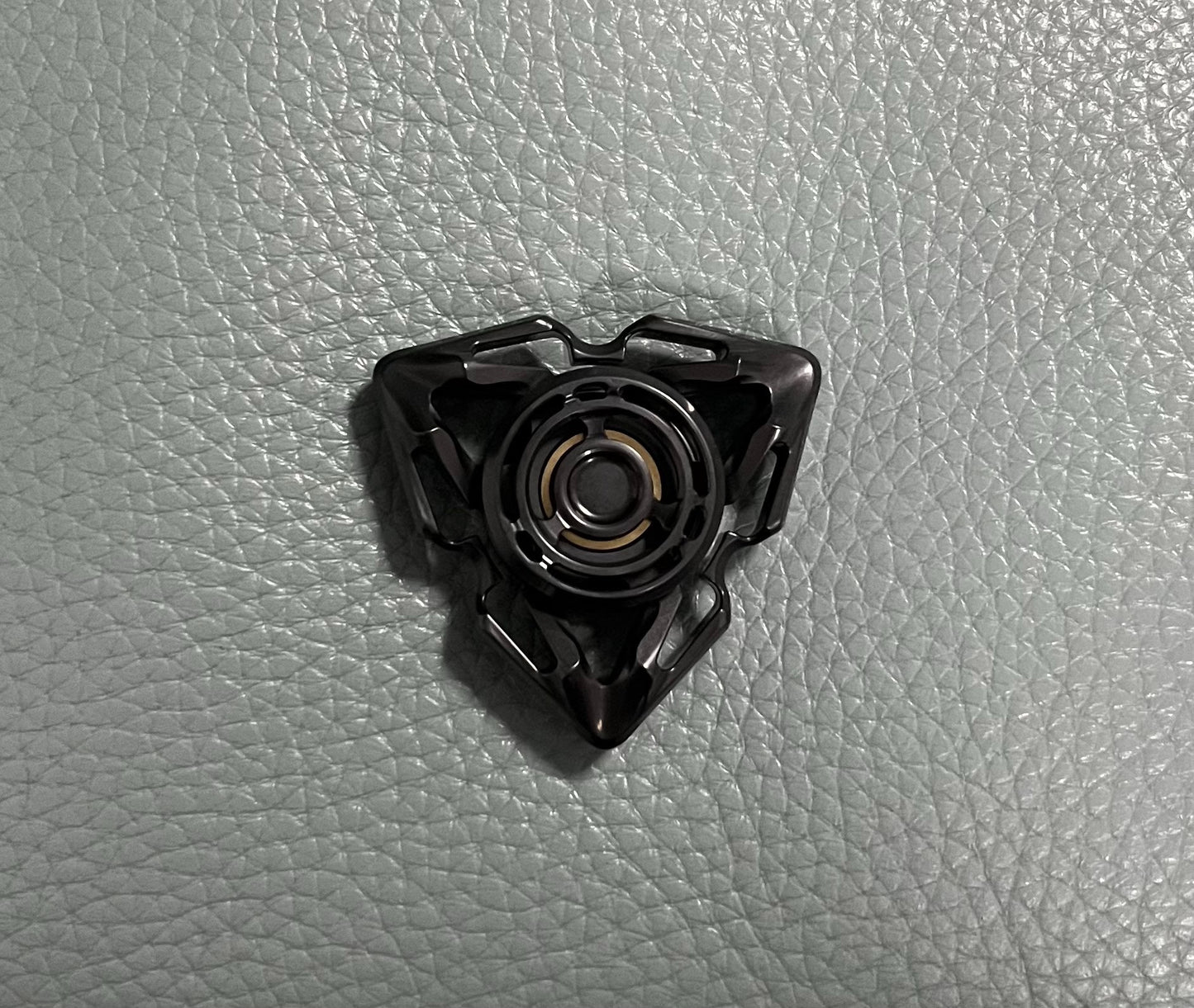 Lingfeng Zirconium