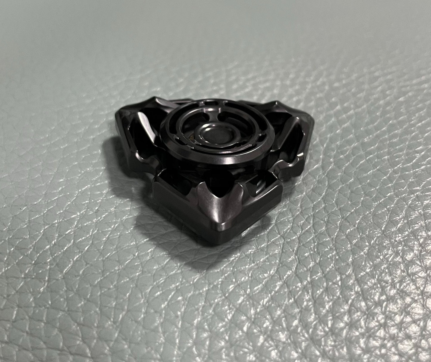 Lingfeng Zirconium