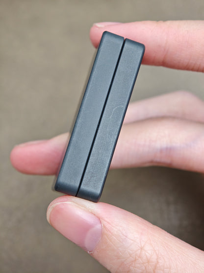 Mute Zirconium