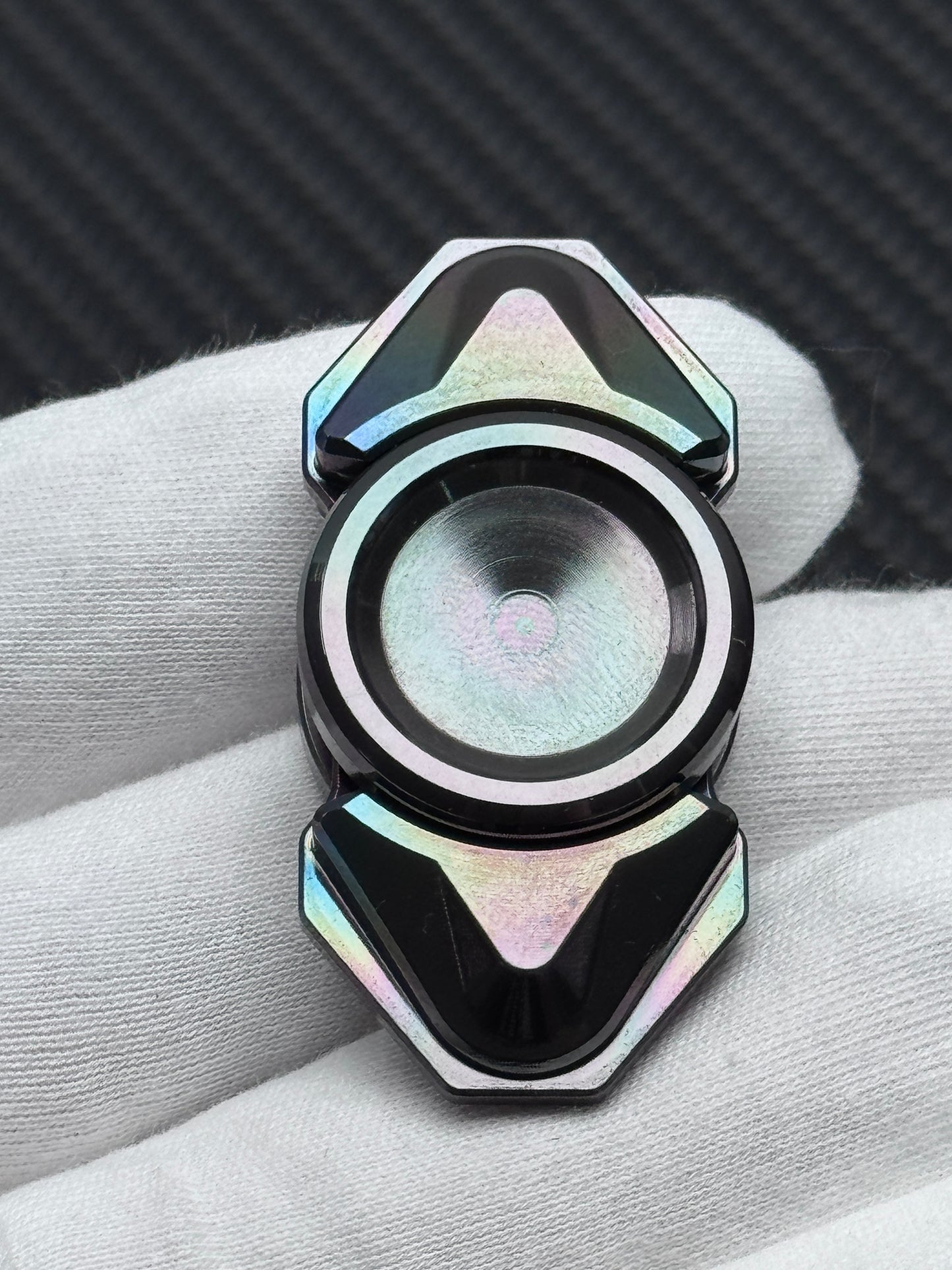 Tri Leaf Vida Zirconium
