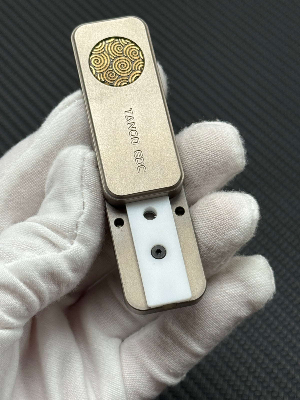 Sugar Cube Titanium