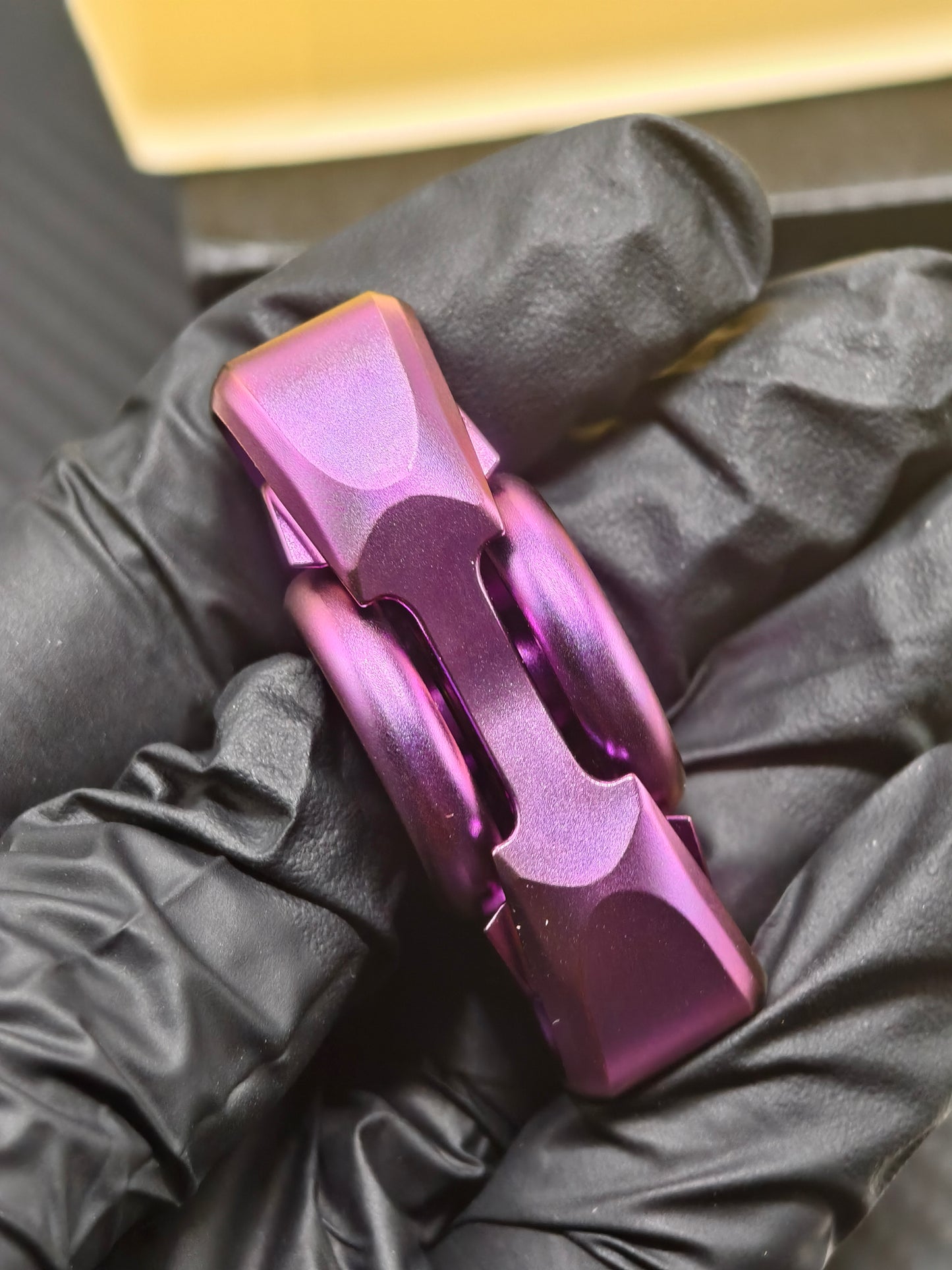 Pan Yixian Zirconium