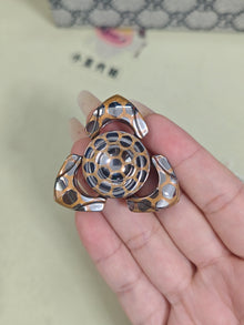 Toothless Mini Pearl White Superconductor
