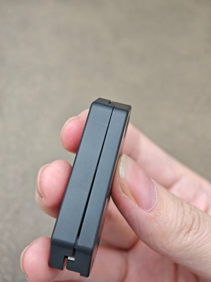 Plane Zirconium