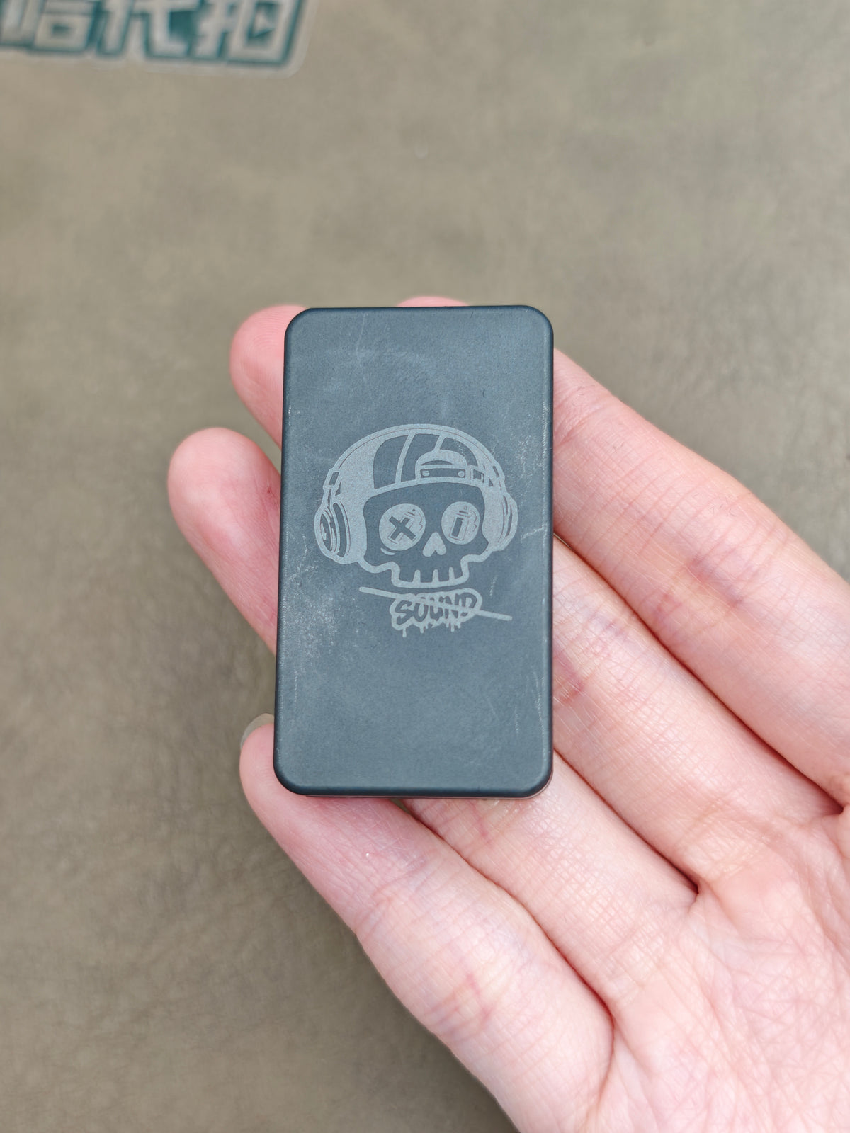 Mute Zirconium