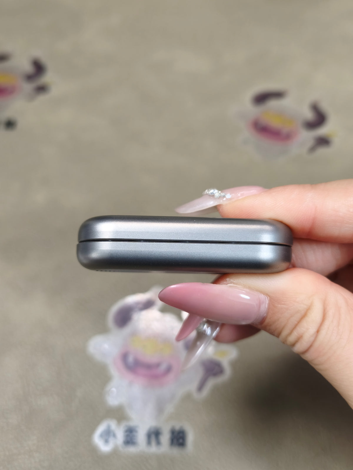 Floating Cloud Titanium