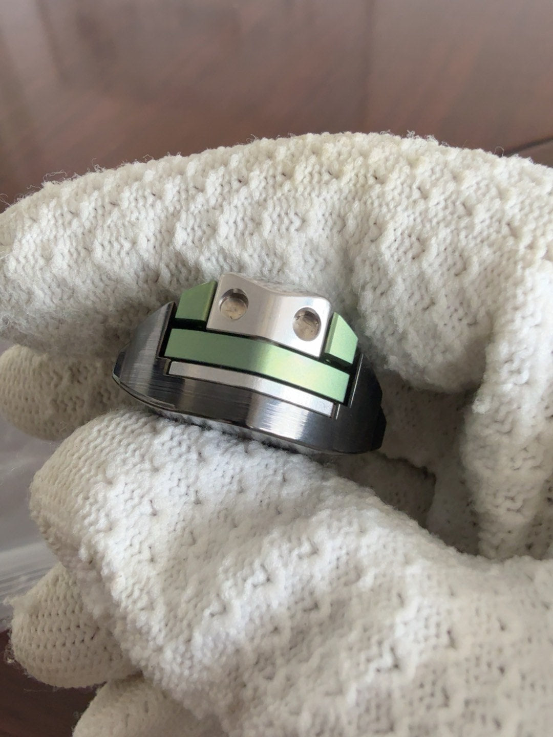 Roche Strike Stainless Steel Titanium