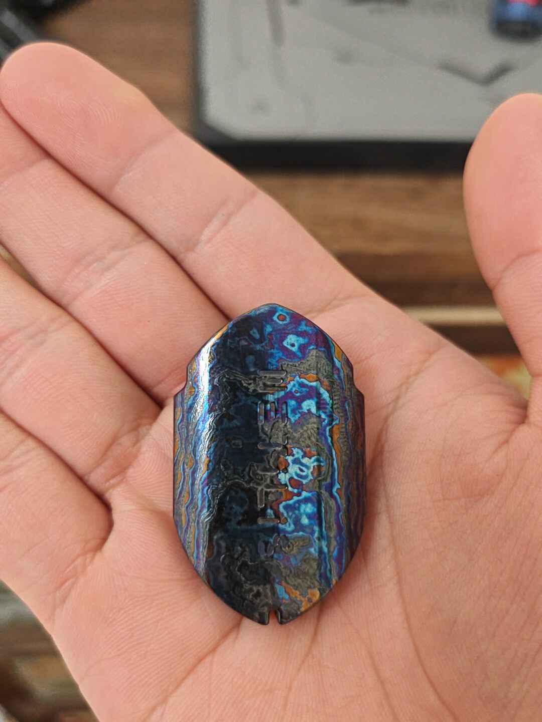 Roche Strike Zircuti